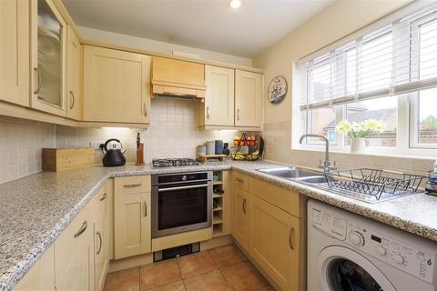 45 Updown Way, Chartham, Canterbury, CT4 7TP