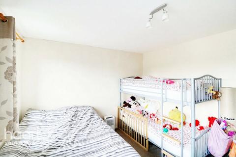 37 Old Farm Avenue, London, N14 5QR