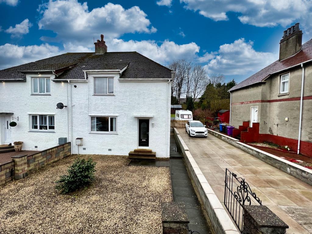 11 Howden Avenue, Kilwinning 3 bed semidetached house £109,995