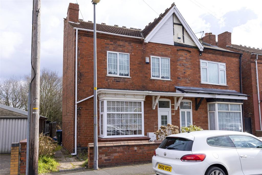 McKean Road, Oldbury, B69 3 bed semidetached house for sale £160,000