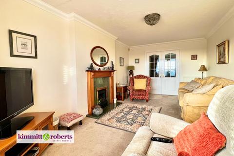 136 Beverley Way, Peterlee, SR8 2AY