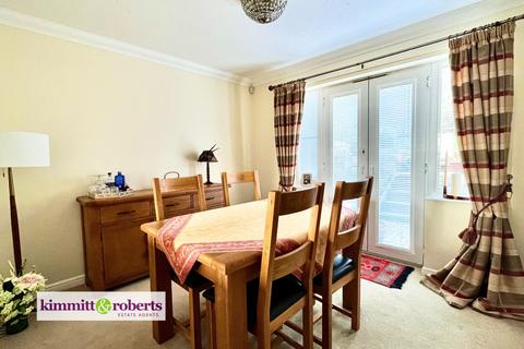 136 Beverley Way, Peterlee, SR8 2AY
