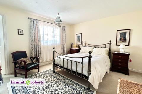 136 Beverley Way, Peterlee, SR8 2AY