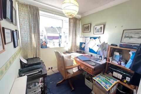 9 Andrew Close, Halifax, HX3 9RT
