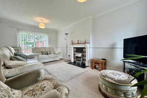 4 bedroom detached house to rent, Guildford Close, Beverley, East Riding of Yorkshire, UK, HU17