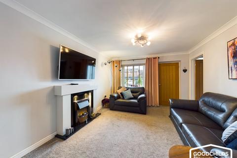 15 Beaumont Close, Walsall, WS6 6EA