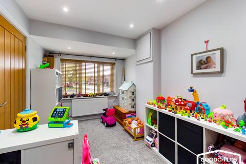 15 Beaumont Close, Walsall, WS6 6EA