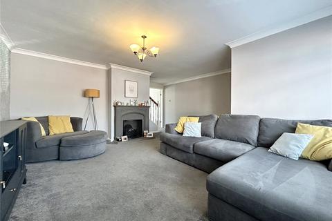 3 bedroom semi-detached house for sale - Buckingham Road, Stalybridge, Greater Manchester, SK15