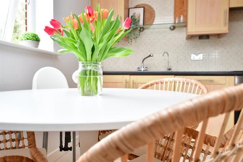 2 bedroom apartment for sale - Godstone Road, Whyteleafe, Surrey