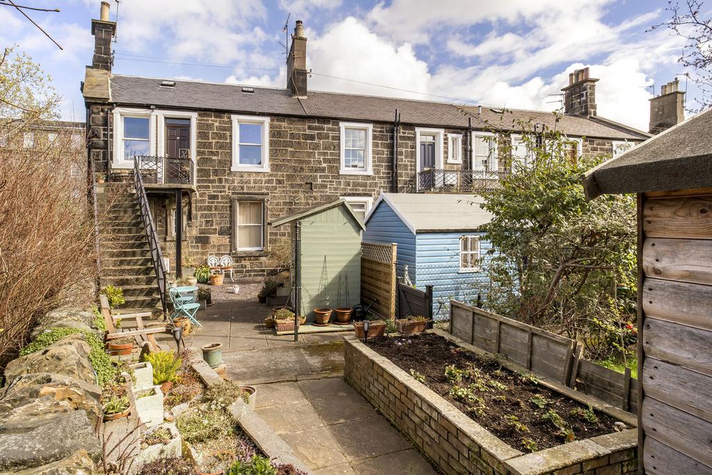 30 Rosebank Cottages, Fountainbridge, Edinburgh, EH3 8DA 2 bed flat for