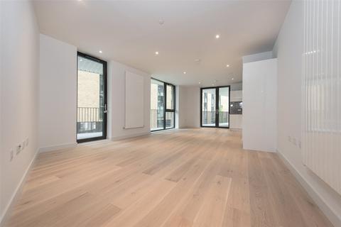 2 bedroom apartment to rent, Starboard Way, London, E16