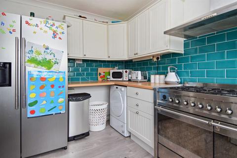 46 Forgefields, Herne Bay, CT6 7TF