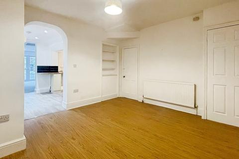 undefined, West End, Westbury