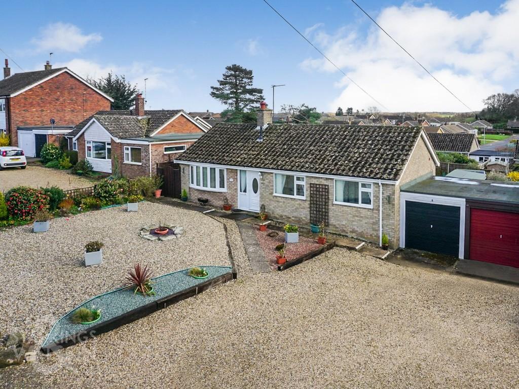 Snows Lane, Chedgrave, Norwich 3 bed detached bungalow for sale £325,000