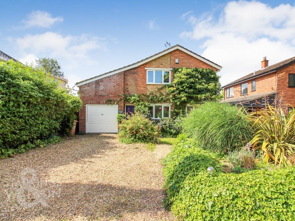 Doctors Road, Blofield, Norwich 5 bed detached house for sale £440,000