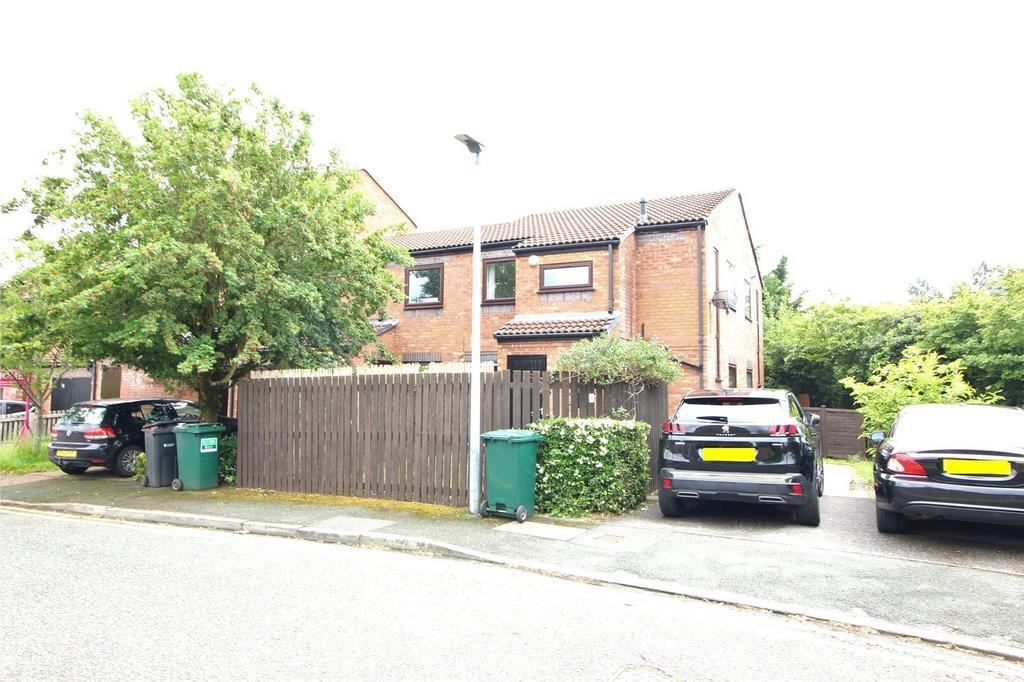 Wroxham Close, Chester, Cheshire, CH2 2 bed house £795 pcm (£183 pw)