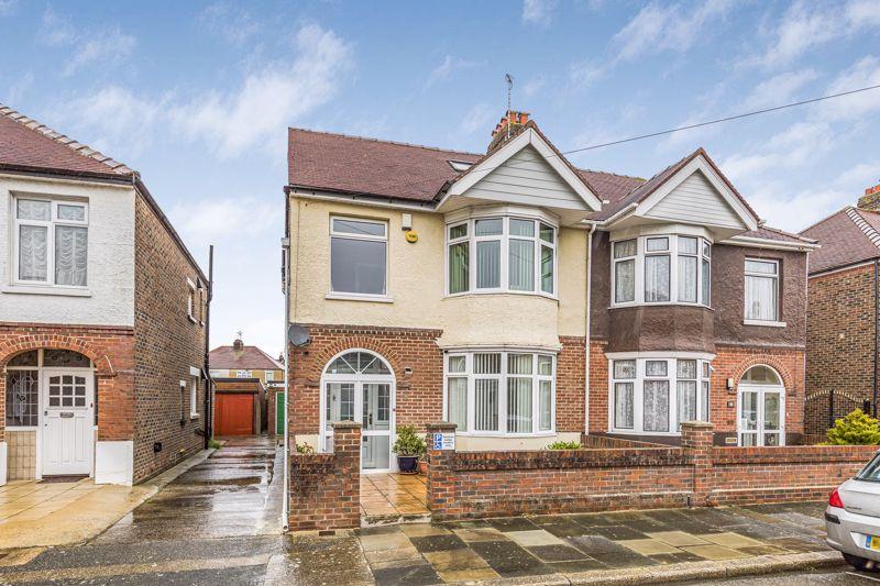 Beechwood Road, Hilsea 4 bed semidetached house for sale £415,000