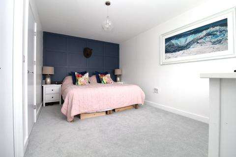 18 Acorn Way, Hardwicke, Gloucester, GL2 4AY