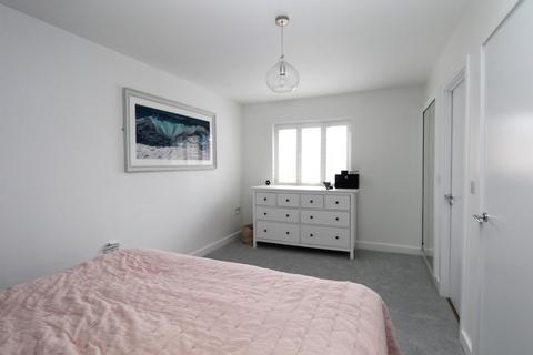 18 Acorn Way, Hardwicke, Gloucester, GL2 4AY