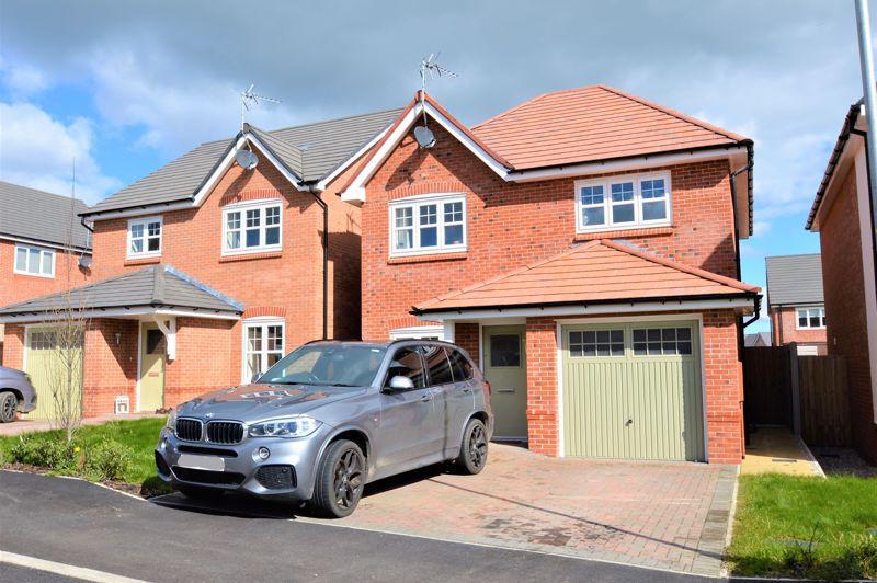 Clos Dyffryn Clwyd, Denbigh 3 bed detached house £292,500