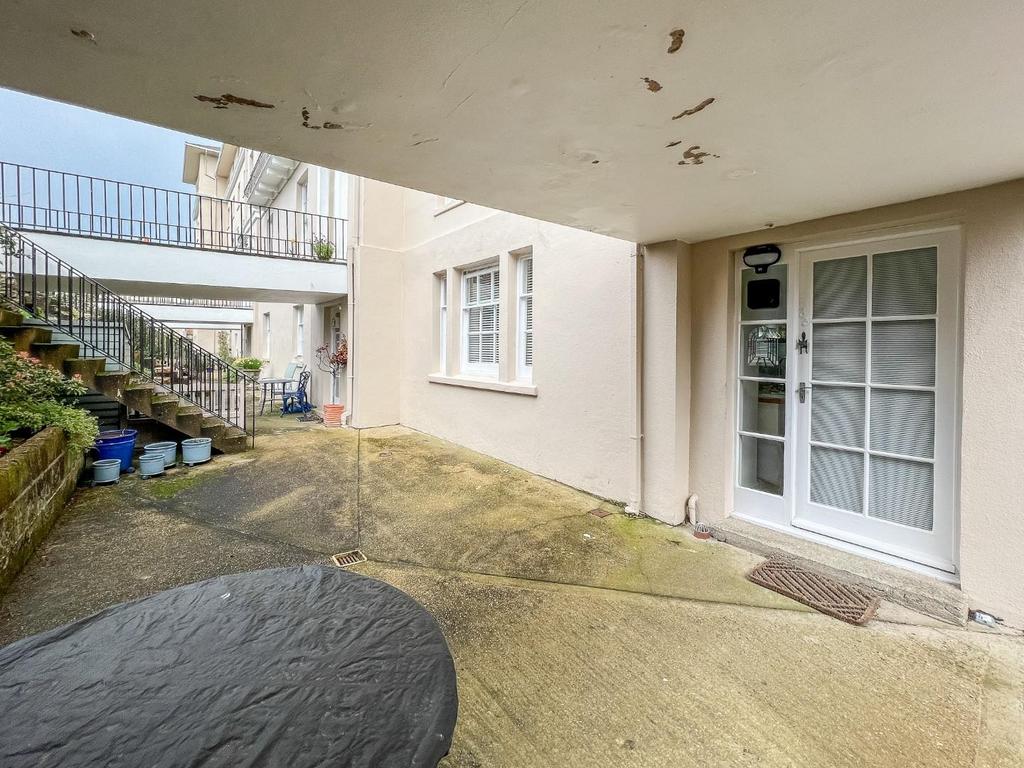 Private Courtyard