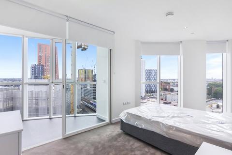 2 bedroom apartment to rent - Sky Gardens, Wandsworth Road, Nine Elms, SW8