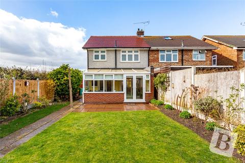11 Gilroy Close, Rainham, RM13 7LH