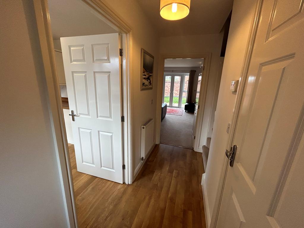 Queensbury Park Drive, Shelton Lock, Derby, DE24 3 bed townhouse to