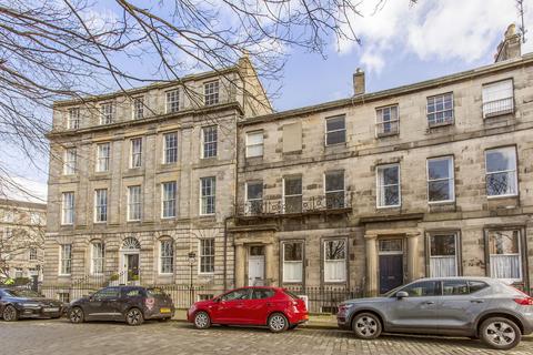 2a Royal Crescent, Edinburgh, EH3 6PZ