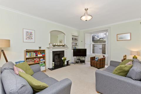 2a Royal Crescent, Edinburgh, EH3 6PZ