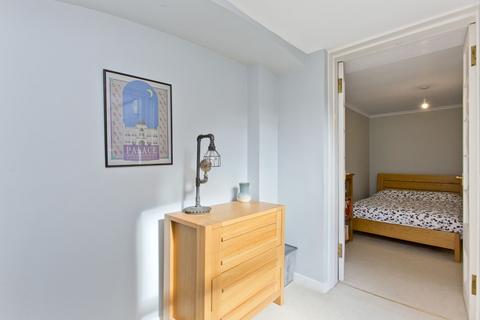 2a Royal Crescent, Edinburgh, EH3 6PZ