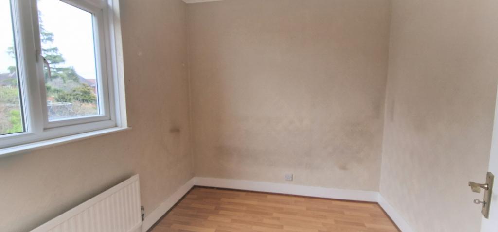 Rear bedroom