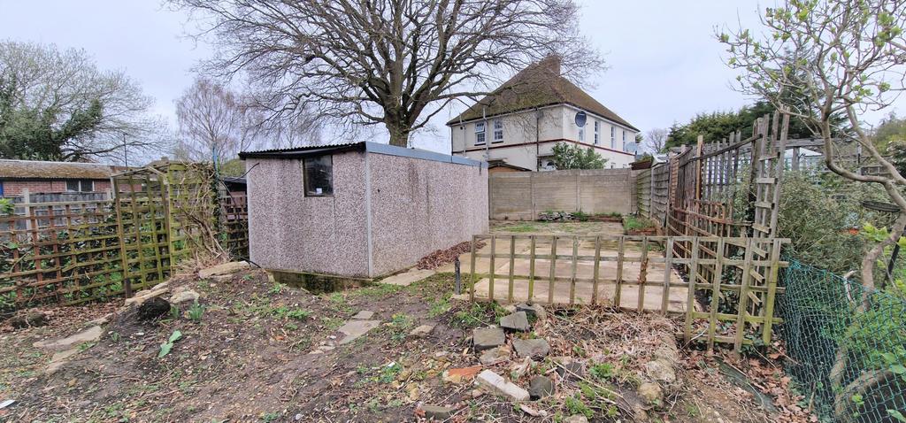 Garden: rear section