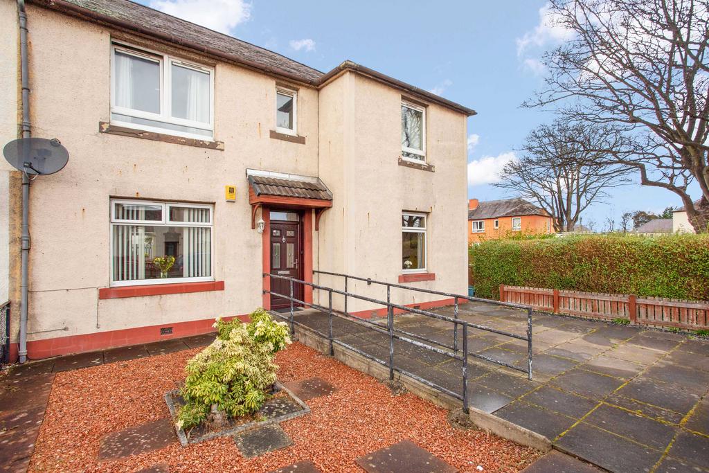 27 Stevenson Drive, Edinburgh, EH11 3DH 2 bed flat £150,000