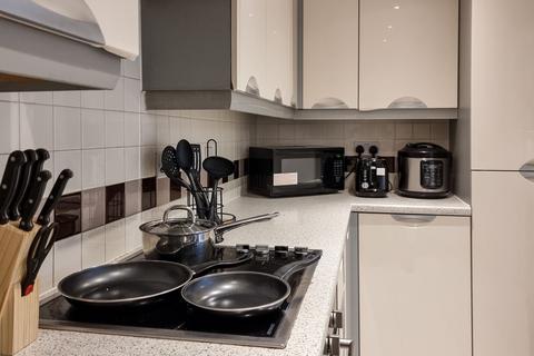 2 bedroom serviced apartment to rent, Middlewood Street, Salford M5