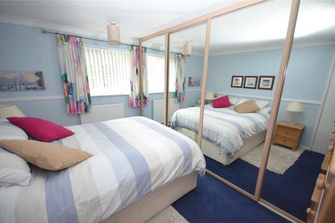 4 bedroom detached house for sale, Folly Lane South, Farnham, Surrey, GU9