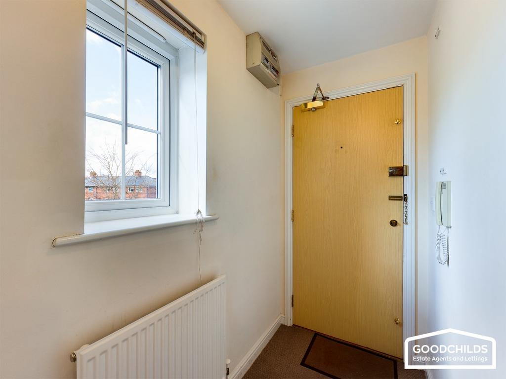 Walker Road, Blakenall Heath, WS3 2 bed flat for sale £85,000