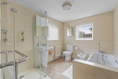 5 Abbey Hill, Netley Abbey, Southampton, SO31 5FB