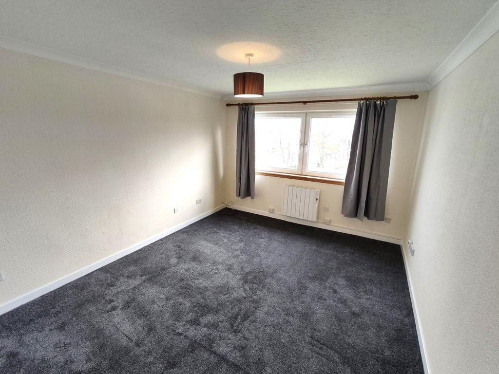 Aviemore Gardens, Bearsden, Glasgow, G61 1 bed flat £685 pcm (£158 pw)