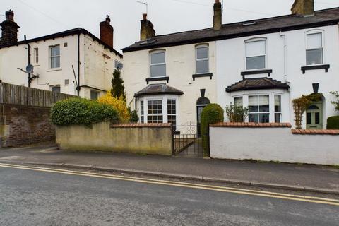 4 bedroom end of terrace house to rent, Mount Street, Harrogate, HG2