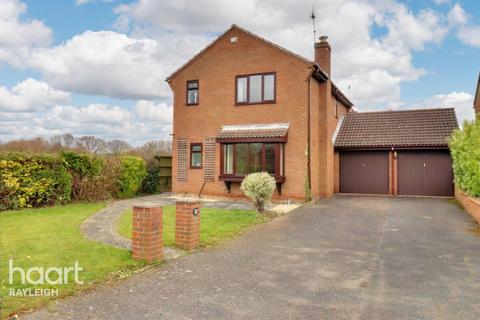 4 bedroom detached house to rent, Alexandra Road, Rayleigh