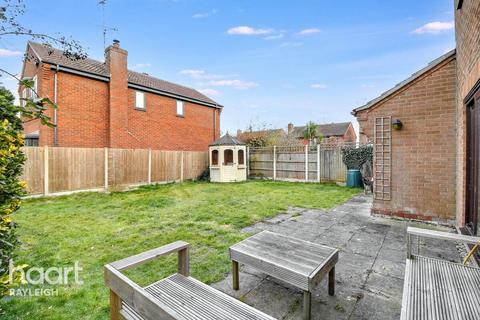 4 bedroom detached house to rent, Alexandra Road, Rayleigh