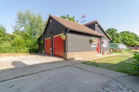 Oakdene Chapel Road, Beaumont, Clacton-on-sea, CO16 0AR