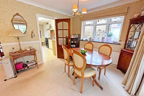 90 Douglas Road, Hollywood, Birmingham, B47 5JZ