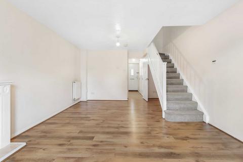 5 Martock Gardens, London, N11 3GH