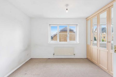 5 Martock Gardens, London, N11 3GH