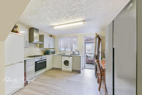 39 Redbourne Drive, Thamesmead, London, SE28 8RZ