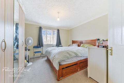 39 Redbourne Drive, Thamesmead, London, SE28 8RZ