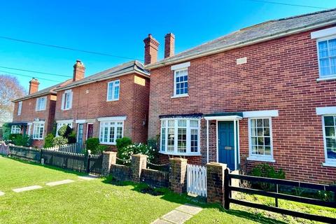 2 bedroom semi-detached house for sale, Pilley Green, Pilley, Lymington, SO41