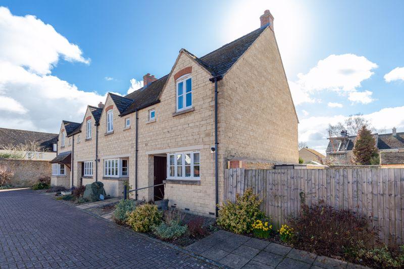 Mill Street Mews, Eynsham OX29 2 bed end of terrace house £325,000